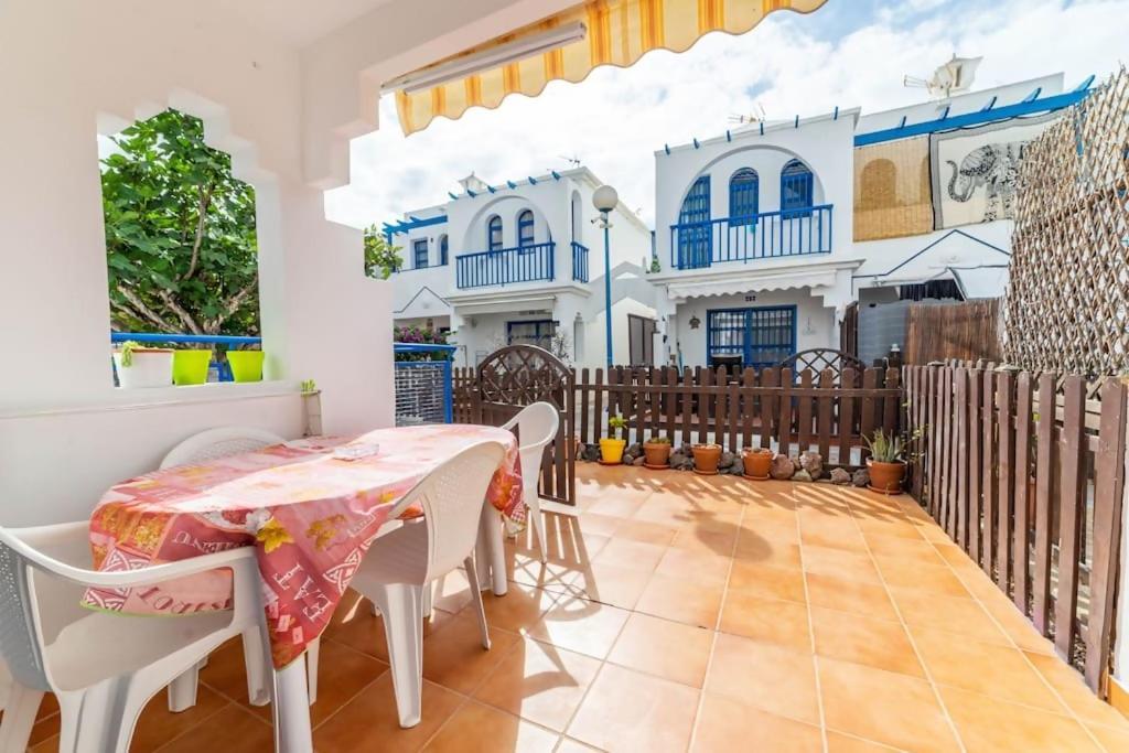 Bungalow Maspalomas Con Terraza By Calima Homes المظهر الخارجي الصورة